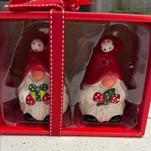 Blue Sky Gnome Shaker Set - Red and Green